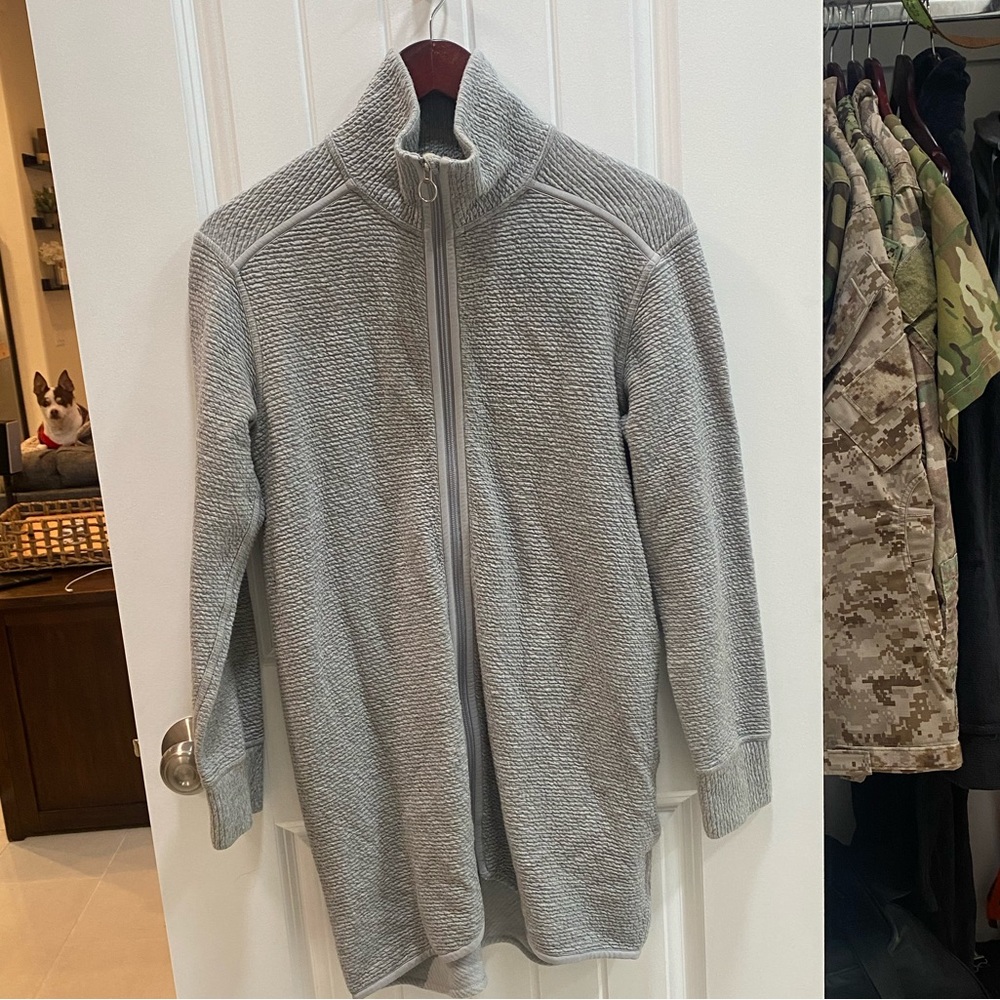 On Repeat Jacket - Picture 4 of 11